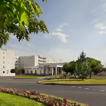 Hotel Paris Marriott Charles De Gaulle Airport 4*
