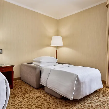 Paris Marriott Charles De Gaulle Airport Hotel 4*
