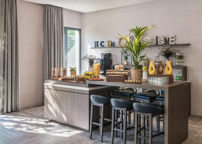 Hotel Paris Marriott Charles De Gaulle Airport 4*