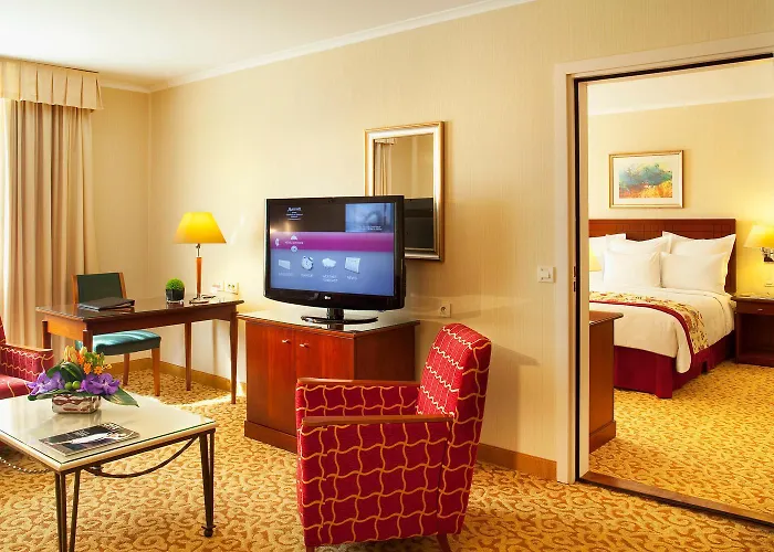 Hotel Paris Marriott Charles De Gaulle Airport 4*